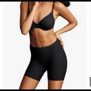 Maidenform Bottom Solutions shape wear. NWT XL